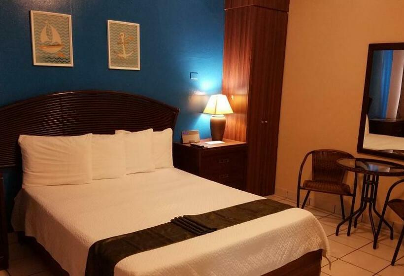 اتاق استاندارد یک نفره, Combate Beach Resort