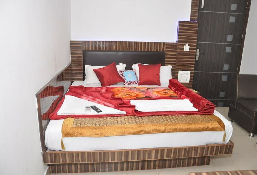 Номер Deluxe, D Suites Dxr