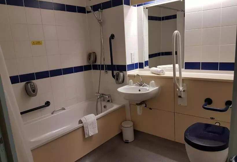 身障者適用スタンダードルーム, Days Inn Sutton Scotney North
