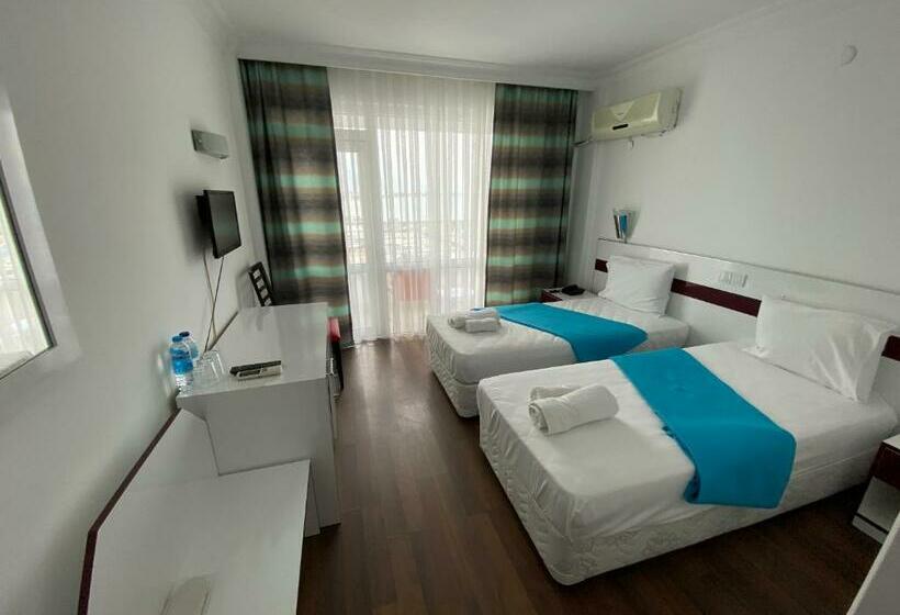 اتاق استاندارد با چشمانداز دریا, Finike Marina