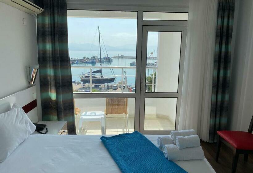 اتاق استاندارد با چشمانداز دریا, Finike Marina