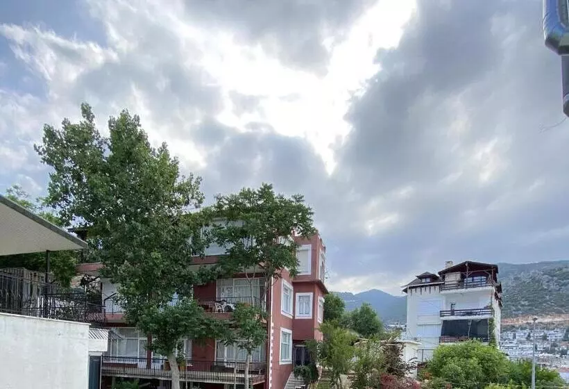 اتاق استاندارد با چشمانداز کوهستان, Finike Marina