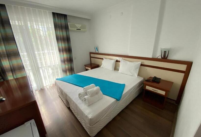 اتاق استاندارد با چشمانداز کوهستان, Finike Marina