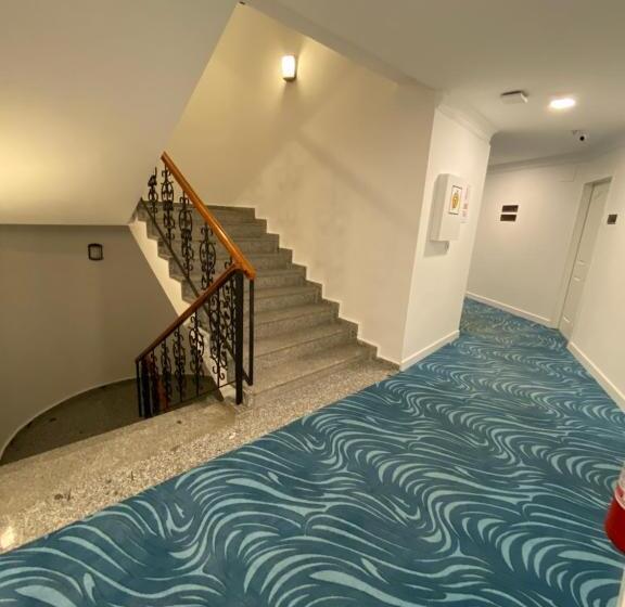 سوییت با چشمانداز دریا, Finike Marina