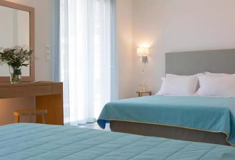 スタンダード４人部屋, Grand Theoni Boutique Hotel & Spa