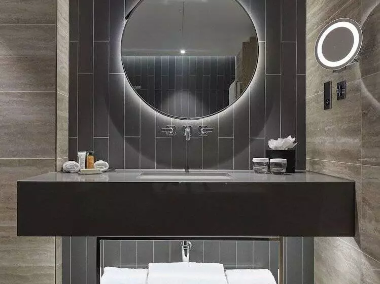 اتاق لوکس, Hilton London Bankside