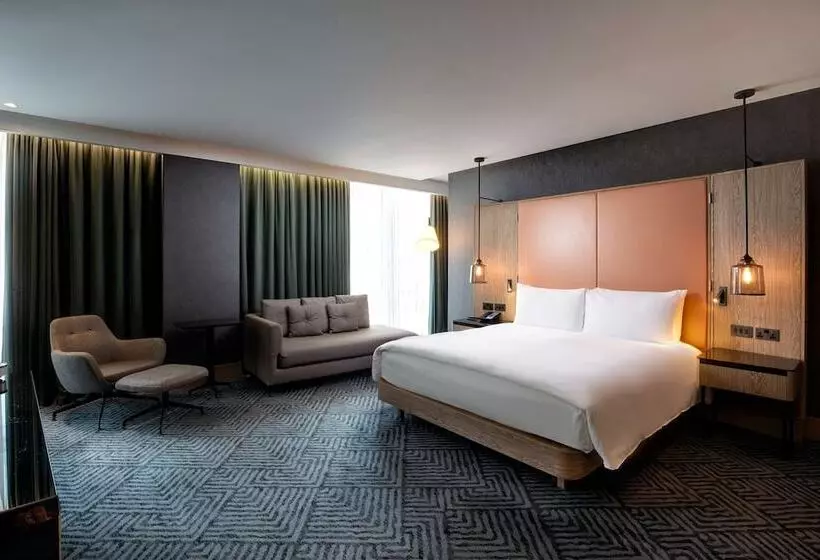 اتاق اجرایی, Hilton London Bankside