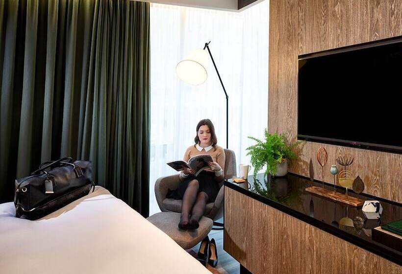 Люкс, Hilton London Bankside