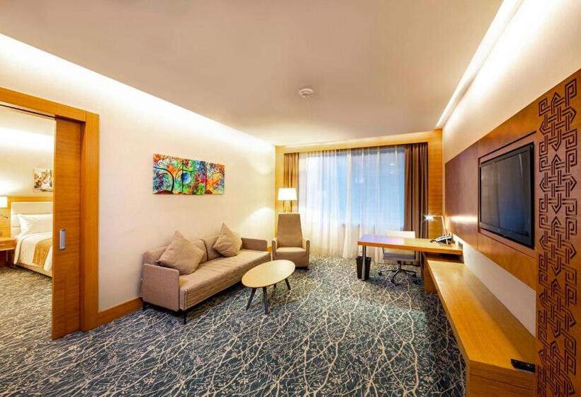 سوئیت با تخت بزرگ, Holiday Inn Baku, An Ihg