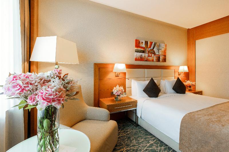 اتاق استاندارد با تخت بزرگ, Holiday Inn Baku, An Ihg