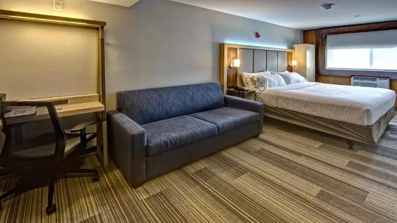 キングサイズベッドのスタンダードルーム, Holiday Inn Express Roslyn, An Ihg