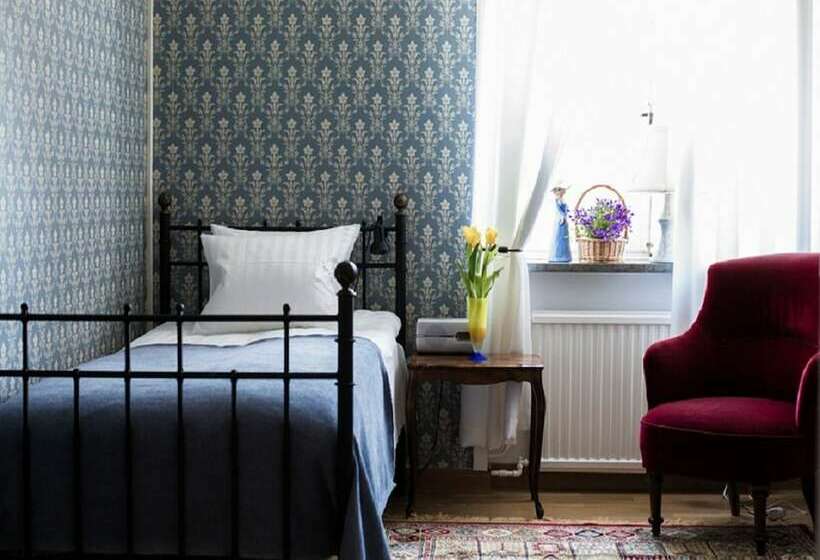 חדר סטנדרט יחיד, L Lacko