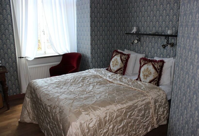 חדר סטנדרט, L Lacko