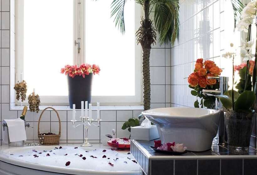 סוויטה, L Lacko