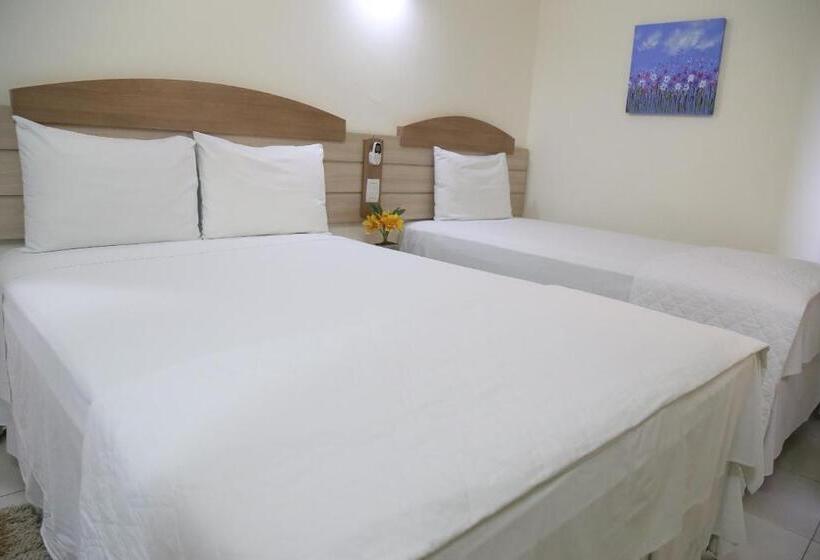 标准三人间, Larison Hoteis  Porto Velho