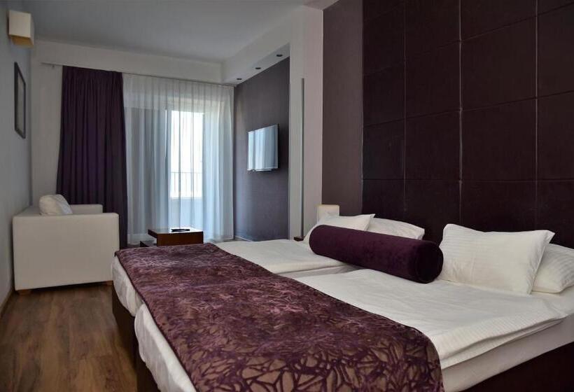 Номер Стандарт Вид на Море с Балконом, Lipa