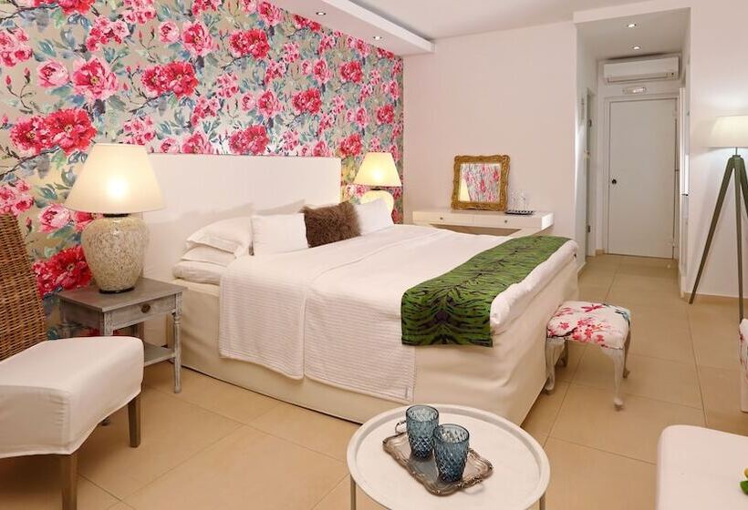 جناح جونيور مطلّ علي البحر, Mare Monte Small Boutique