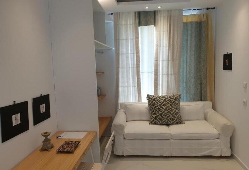 家庭间, Mare Monte Small Boutique