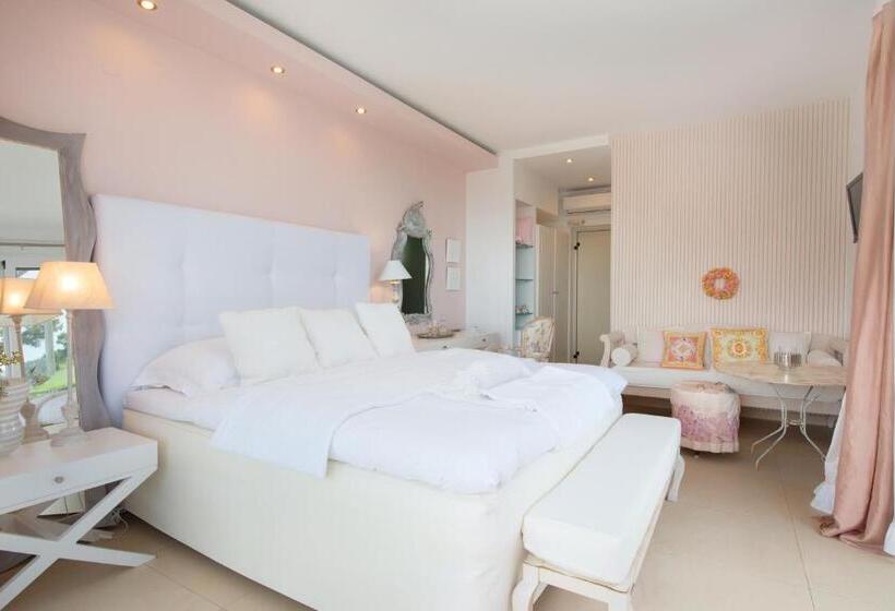 带海景的复工套房, Mare Monte Small Boutique