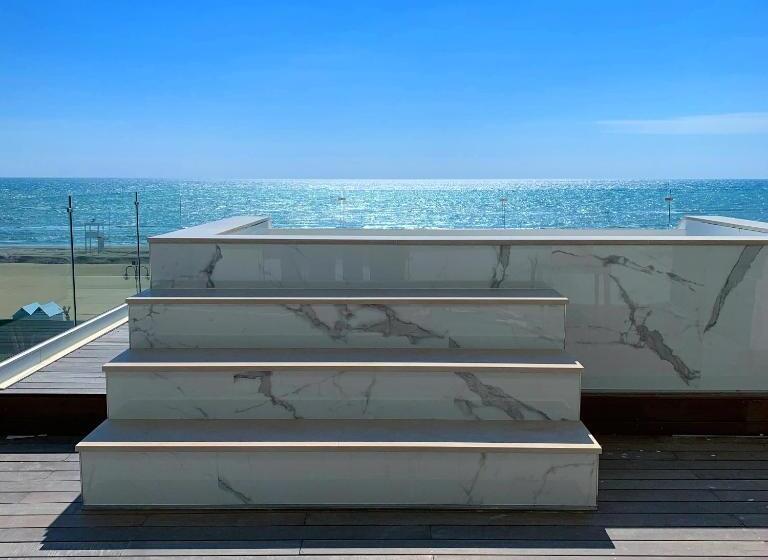 전용 풀장 스위트, Park Hotel Cellini