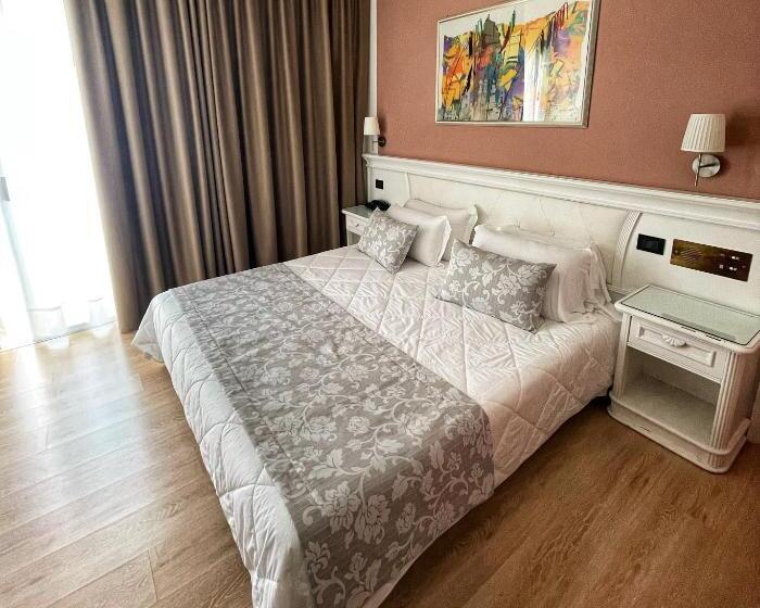 스탠다드 발코니 룸, Park Hotel Cellini