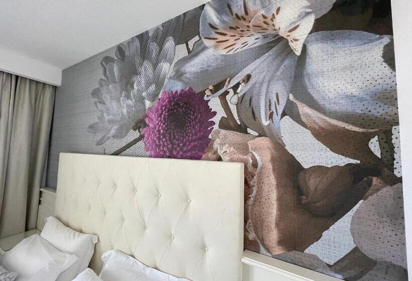 디럭스 트리플 룸, Park Hotel Cellini