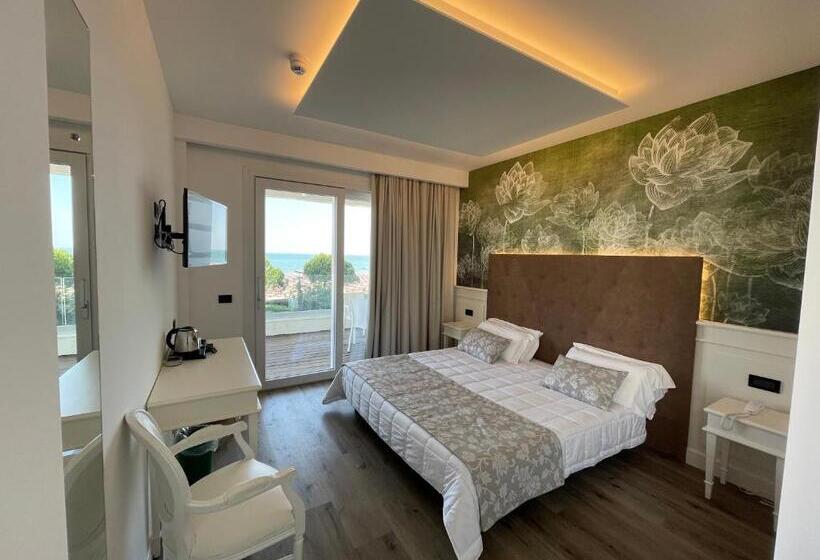 Полулюкс Вид на Море, Park Hotel Cellini