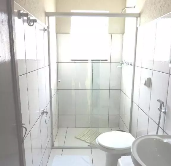 Standard Kolmen Hengen Huone, Presidente