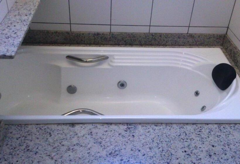 חדר סופריור עם ג'קוזי, Presidente