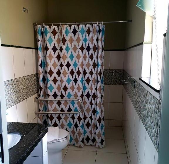 חדר סטנדרט מותאם לאדם עם מוגבלויות, Presidente