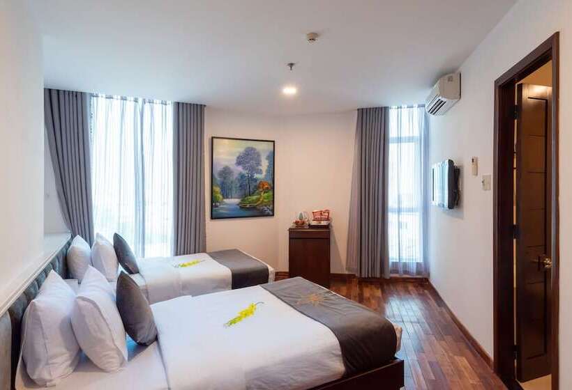 اتاق سوپریور با چشمانداز شهر, Tarasa