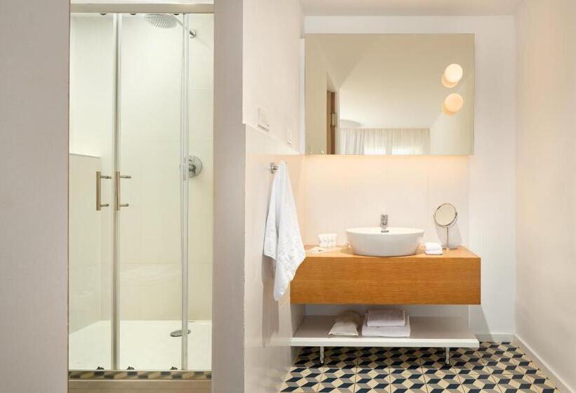 جناح جونيور مطلّ علي البحر, Tui Blue Makarska   Adults Only