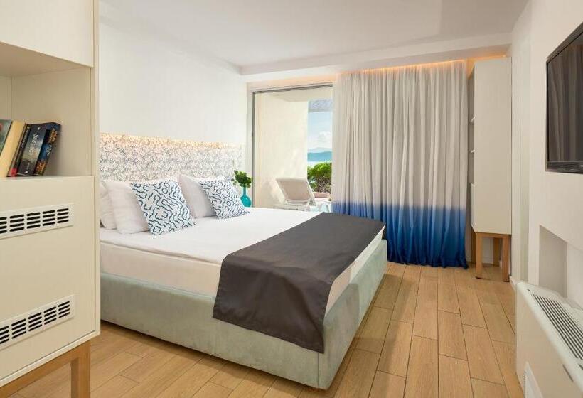 Standard swim-up room with sea view, Tui Blue Makarska   Adults Only