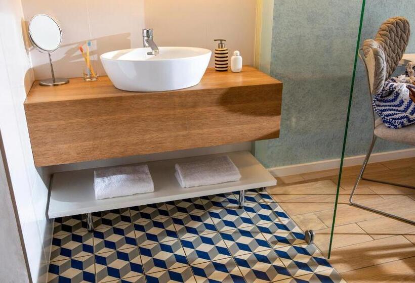 غرفة سوبيريور ذات إطلالة جانبية على البحر, Tui Blue Makarska   Adults Only