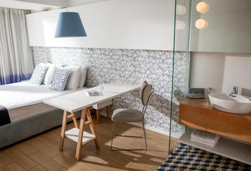 غرفة سوبيريور مطلّة علي البحر مزودة بشُرفة, Tui Blue Makarska   Adults Only