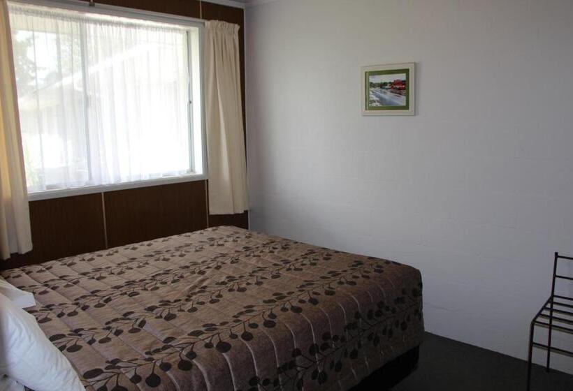 Апартаменты 1 Спальня, Peninsula Motel