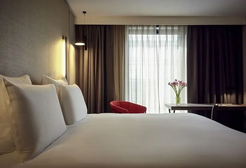 اتاق استاندارد, Radisson Blu CDG Airport Terminal Hotel, Paris