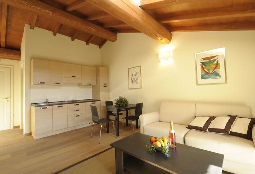 شقة غرفة واحدة, Relais Corte Paradiso