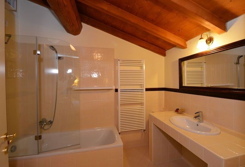 آپارتمان 3 خوابه, Relais Corte Paradiso