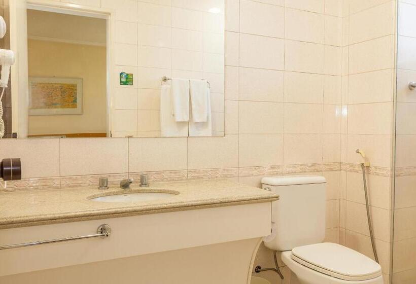 豪华三人间, Tri Hotel Smart Caxias