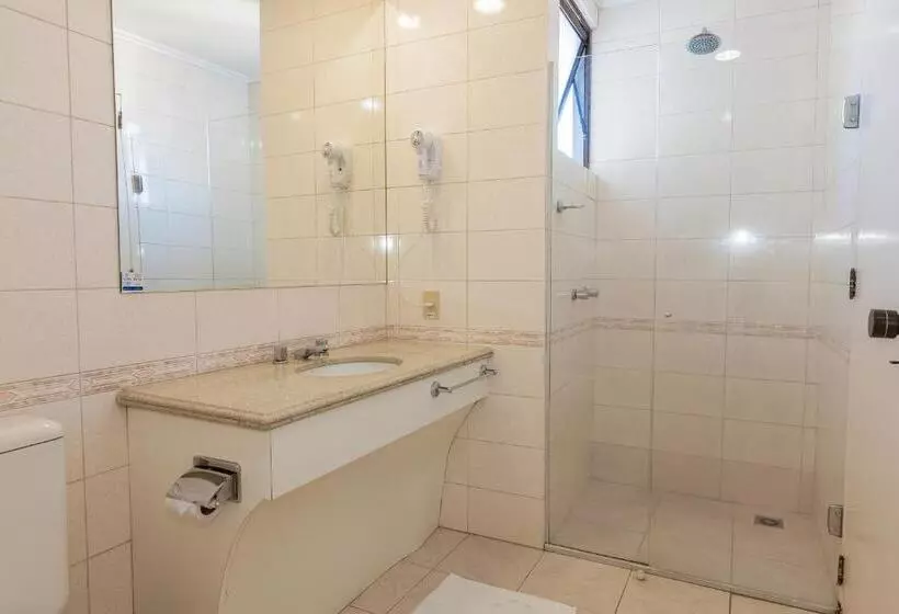 デラックストリプルルーム, Tri Hotel Smart Caxias