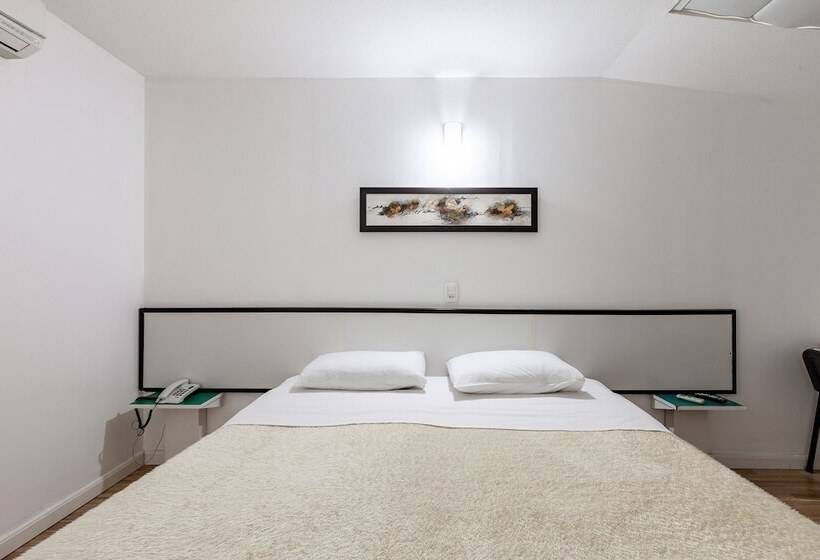 Quarto Deluxe, Tri Hotel Smart Caxias