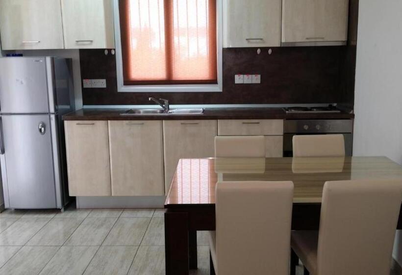 패밀리 아파트, Agrino Hotel Apartments