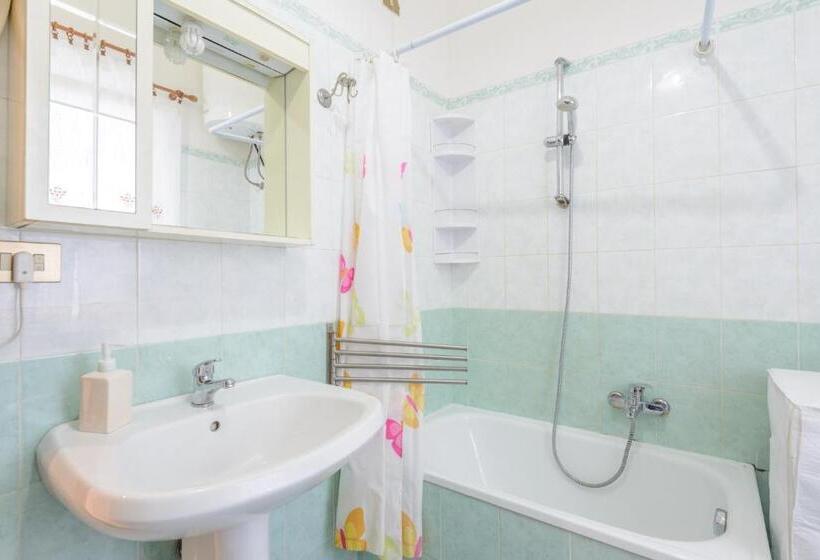 اتاق استاندارد با سرویس بهداشتی مشترک, B&b Soggiorno Di Ostia