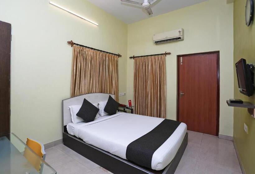 스탠다드 룸, Next Generation Guest House Block Bl Plot No 135