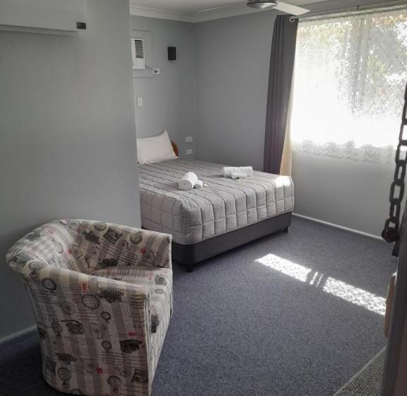 Номер Стандарт, Civic Motel Grafton
