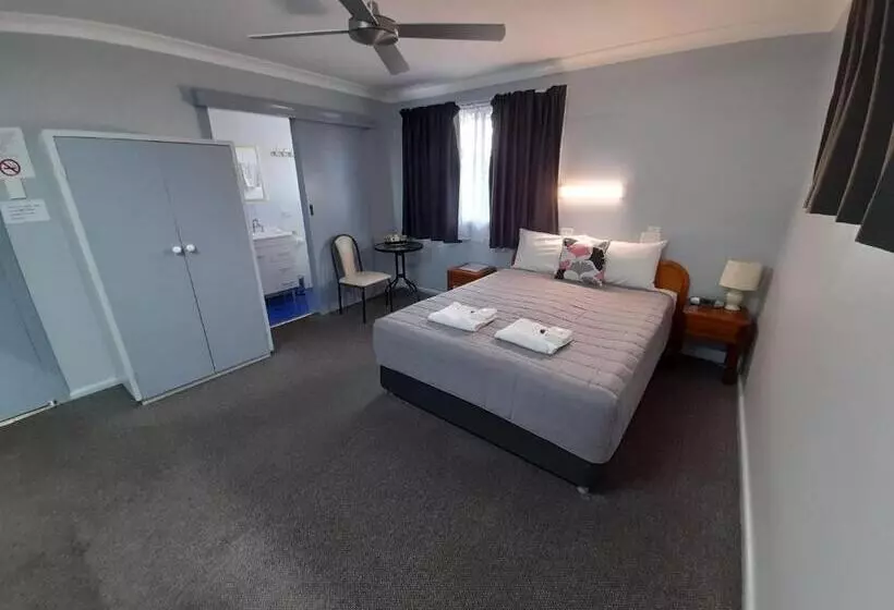 スイート, Civic Motel Grafton