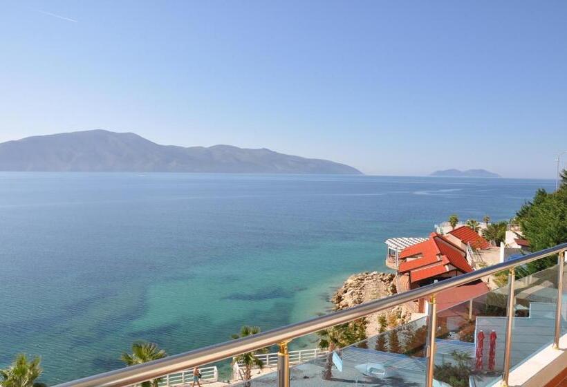 小型套房带海景, Coral Hotel & Resort