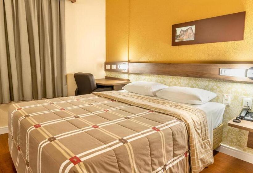 스탠다드 룸, 10 Blumenau