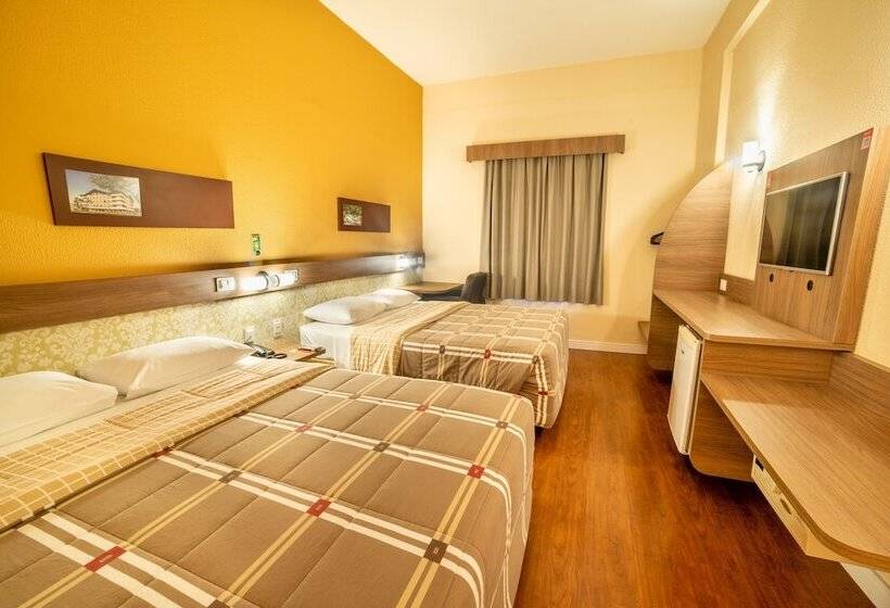 스탠다드 룸 더블 침대 2개, 10 Blumenau